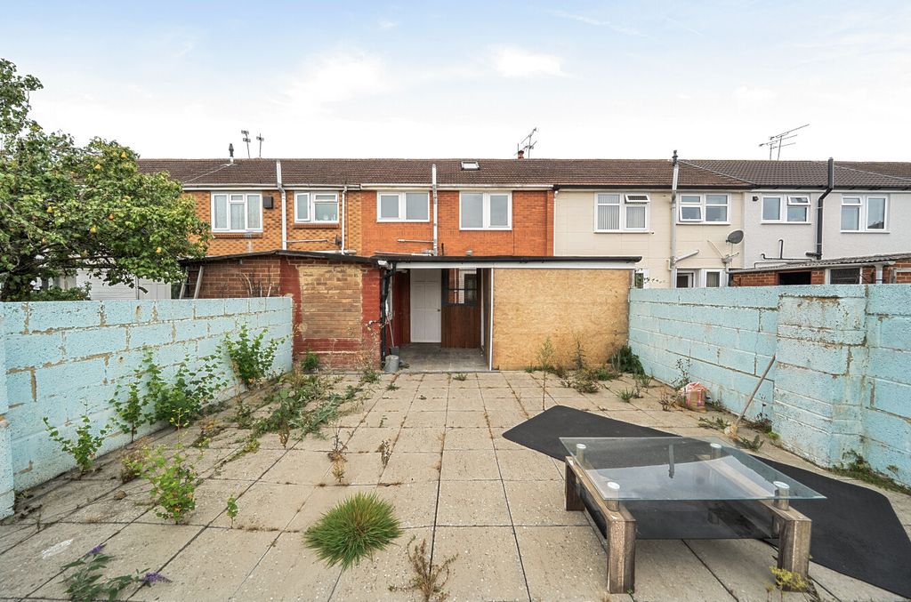 Property photo 3 of 12 15245734