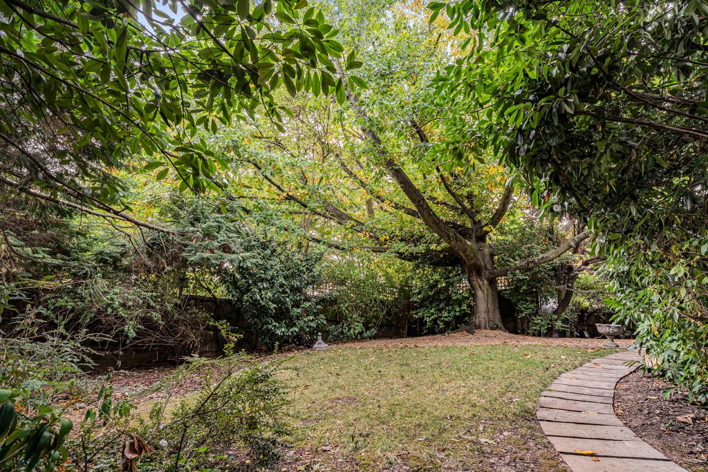 Additional image 36 of 4 bed detached house for saleCastleleigh Court, Enfield EN2