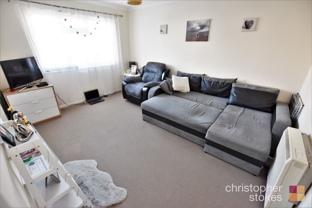 Property photo 2 of 7 5301172
