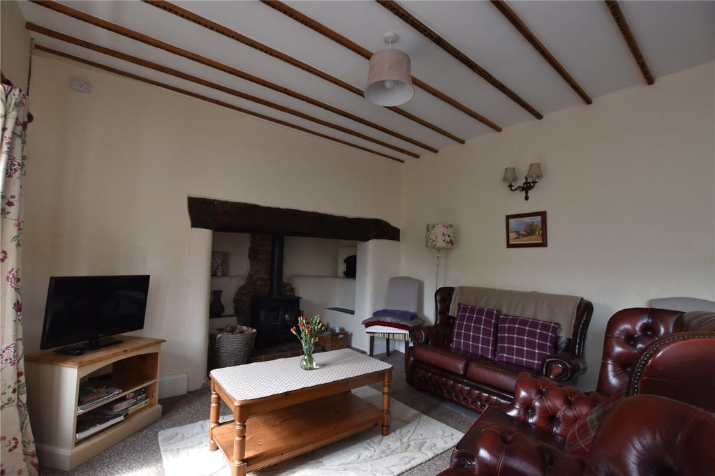 Property photo 2 of 17 Picture No. 08