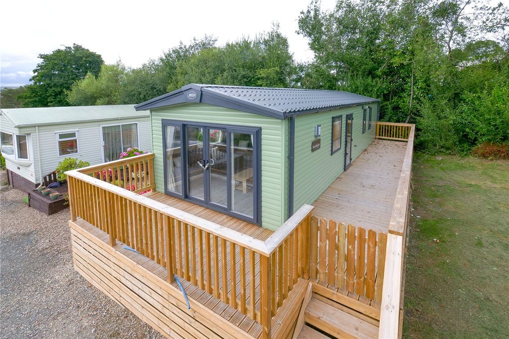 Property photo 1 of 14 Picture No. 13