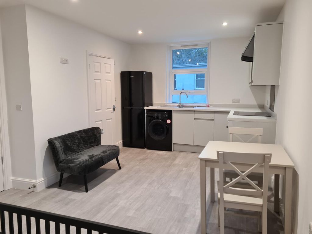 Property photo 3 of 3 Kitchen