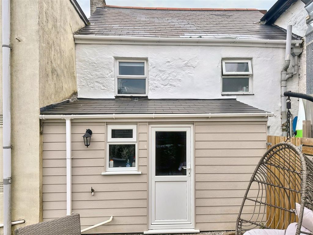 Property photo 1 of 25
