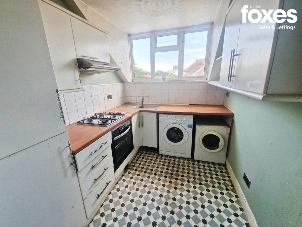 Property photo 3 of 8 3947983