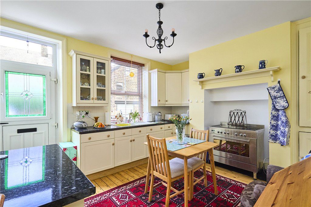 Property photo 3 of 15 Kitchen