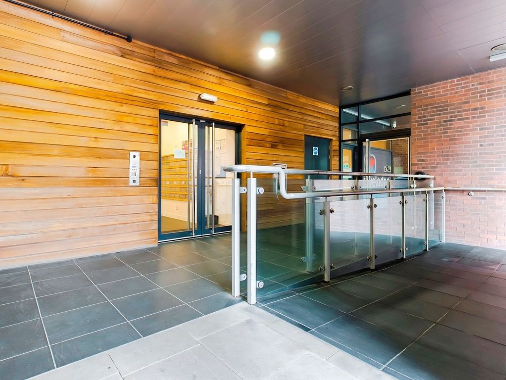 Property photo 2 of 14