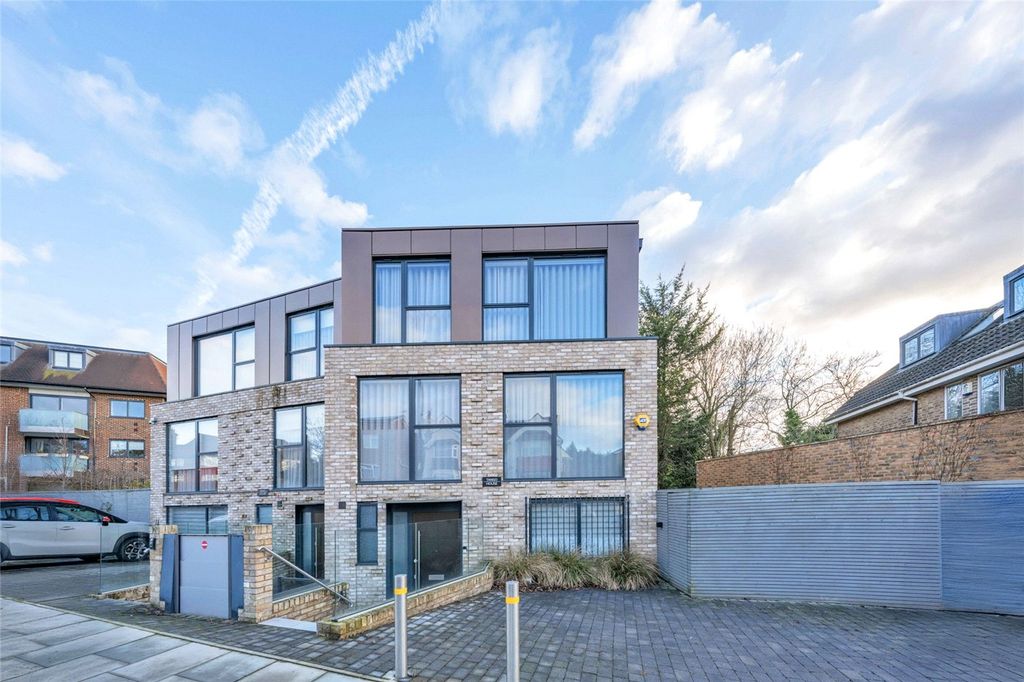 Property photo 1 of 18 Picture No. 22