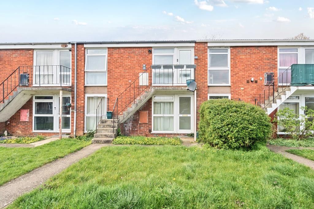 Property photo 1 of 19 External