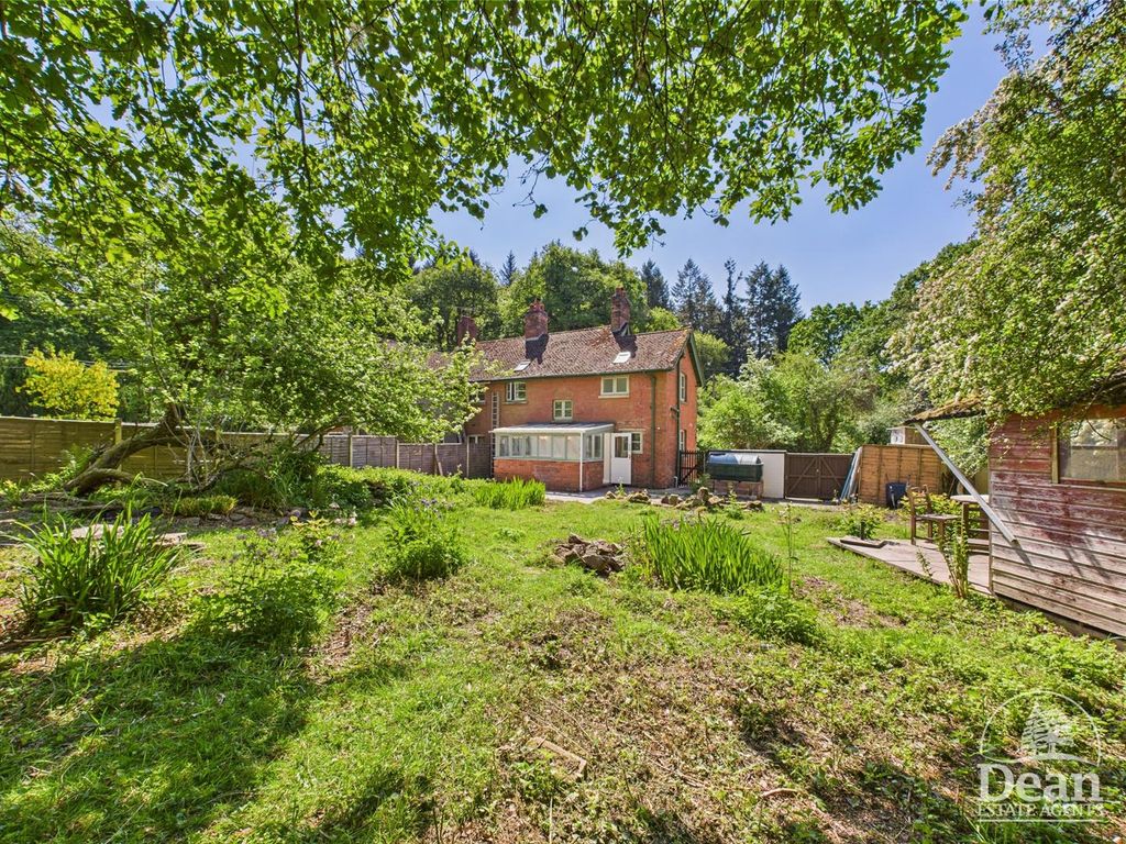 Property photo 1 of 16