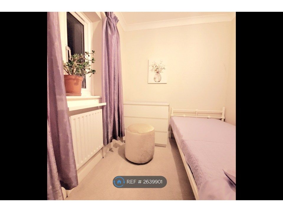 Property photo 3 of 10 Single Room