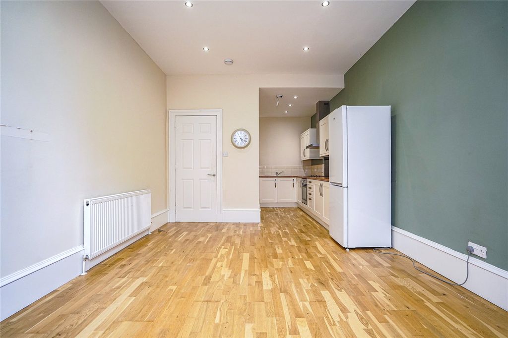 Property photo 3 of 9 Picture No. 26