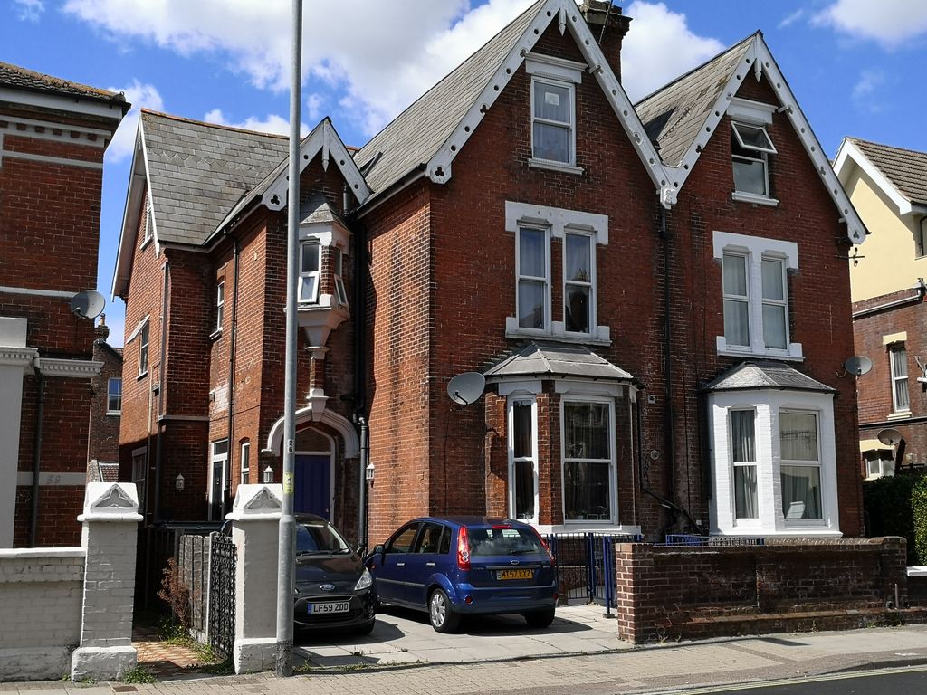 Property photo 1 of 7