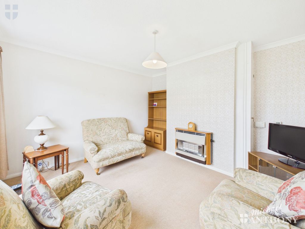 Property photo 2 of 10 Cam03852G0-Pr0584-Still002