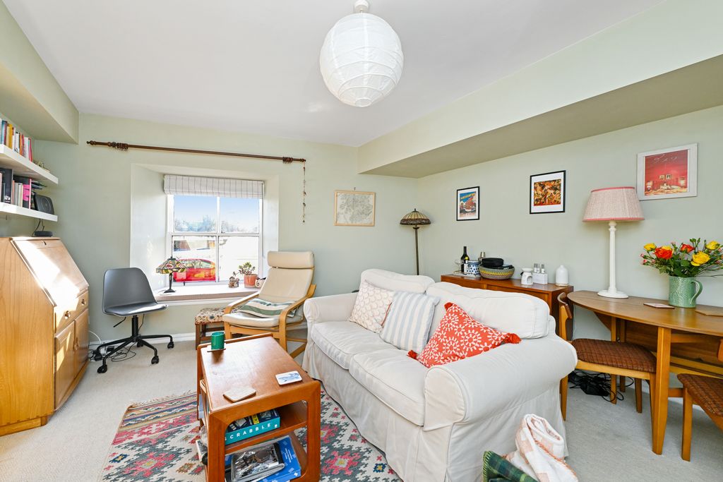 Property photo 3 of 14 Property Image 5