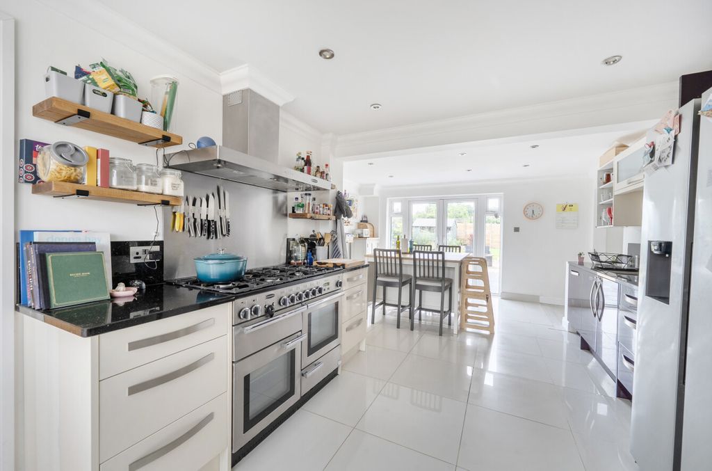 Property photo 2 of 19 1465436-15-6A1875...