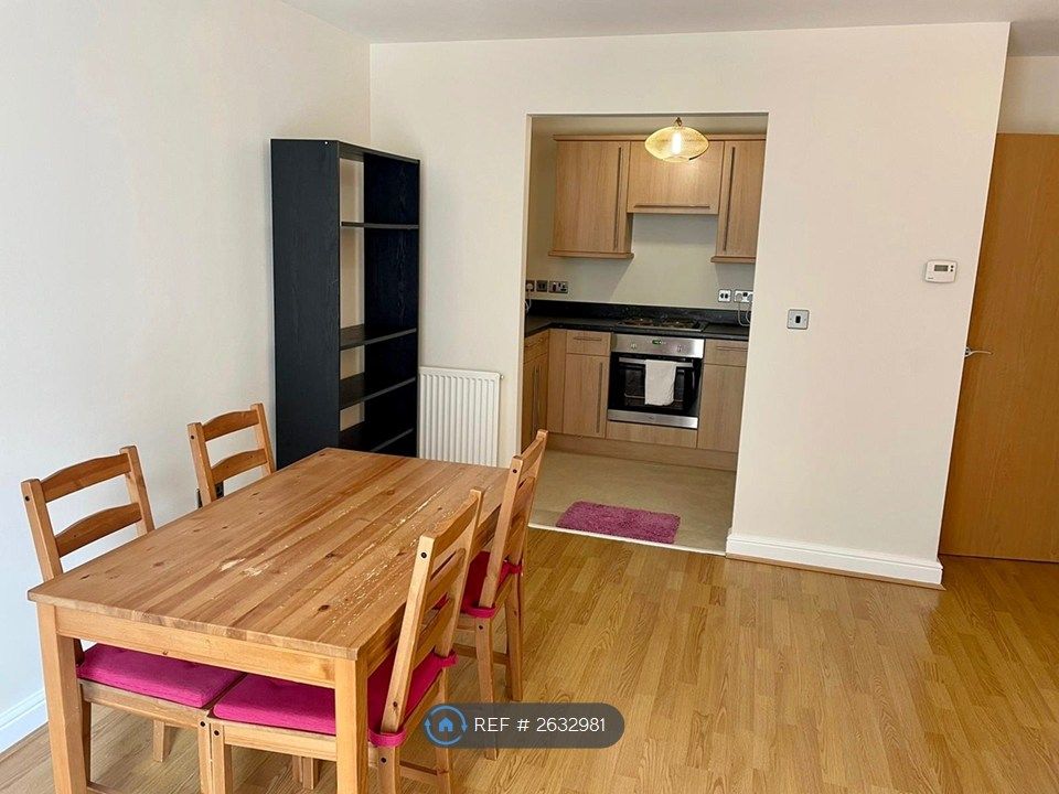 Property photo 3 of 11