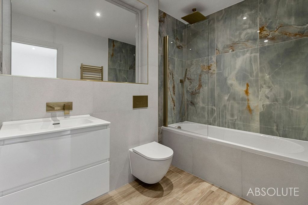 Property photo 3 of 30