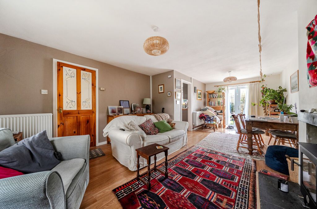 Property photo 3 of 20 1411012-7-698A51c...