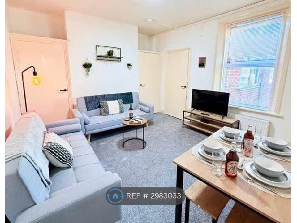 Property photo 1 of 35