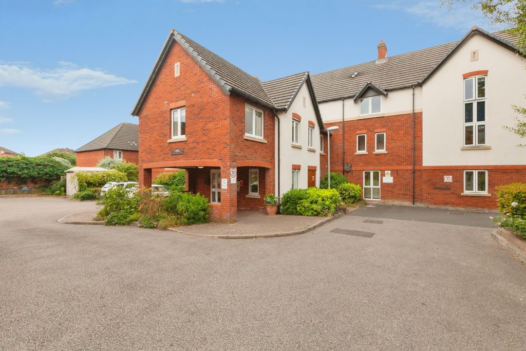 Property photo 1 of 13