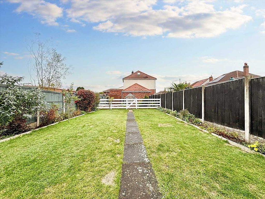 Property photo 2 of 24