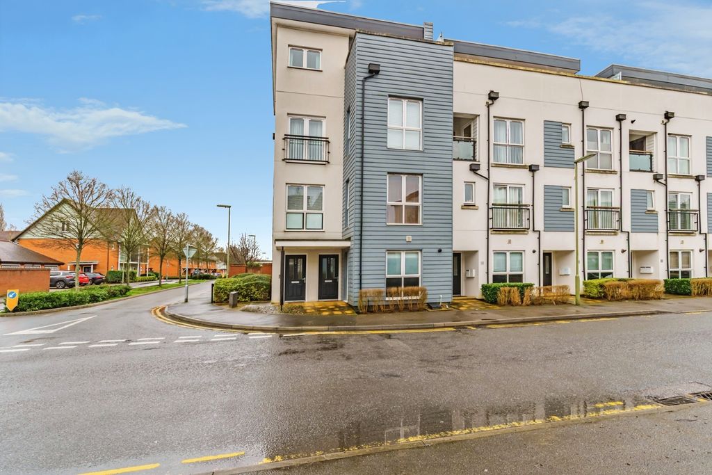 Property photo 2 of 20 Pbox-Img.Jpg