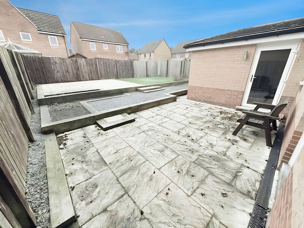 Property photo 2 of 24