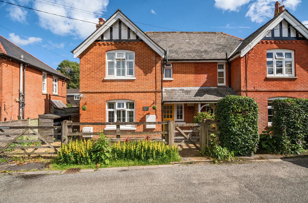 Property photo 1 of 13