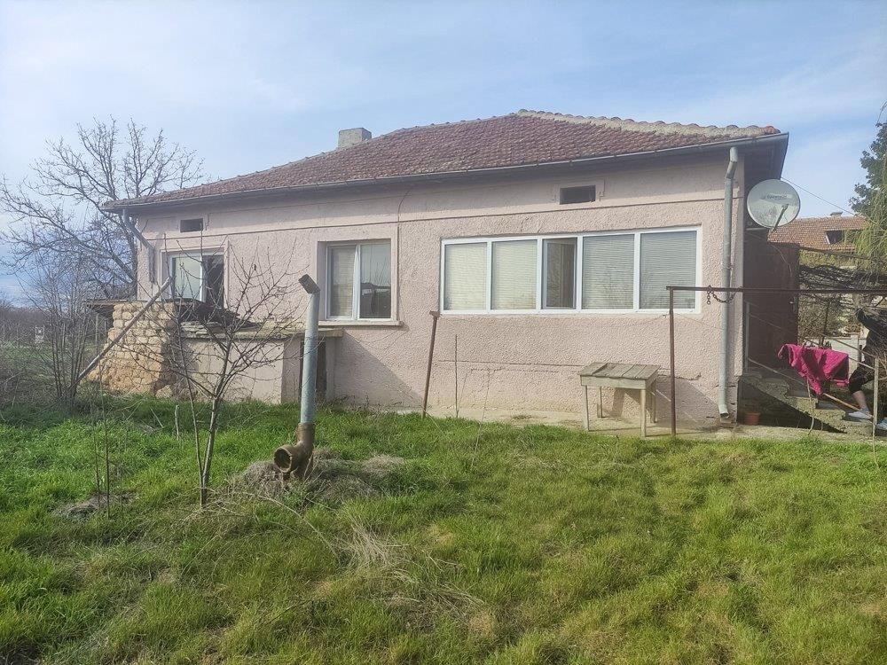 Property photo 1 of 14