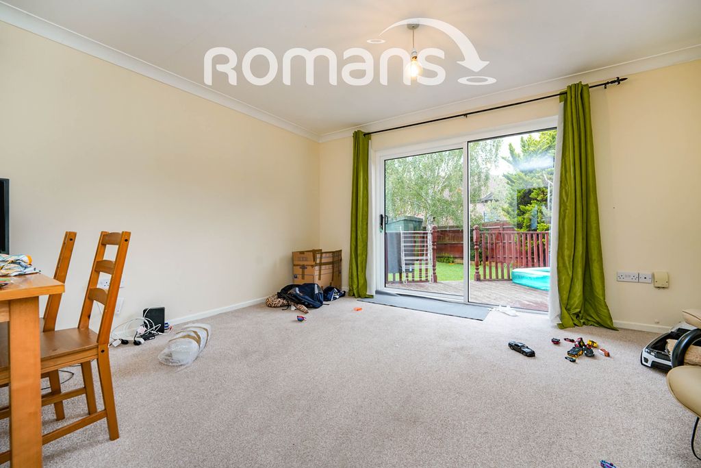Property photo 2 of 9 2