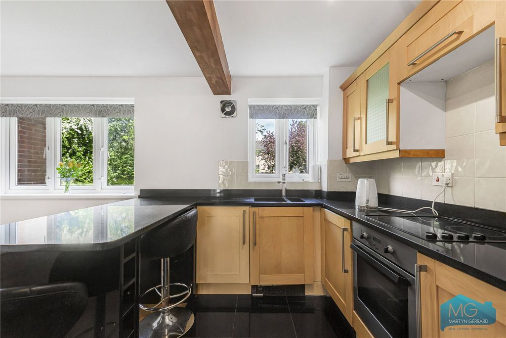 Property photo 3 of 13 Picture No. 18