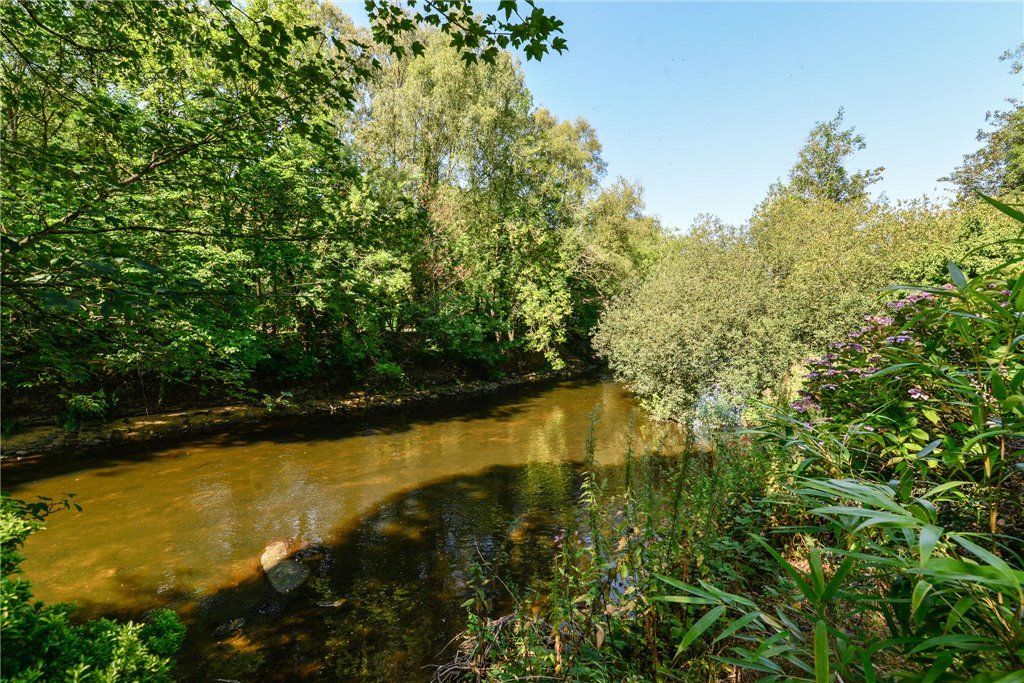 Property photo 2 of 27 River Setting