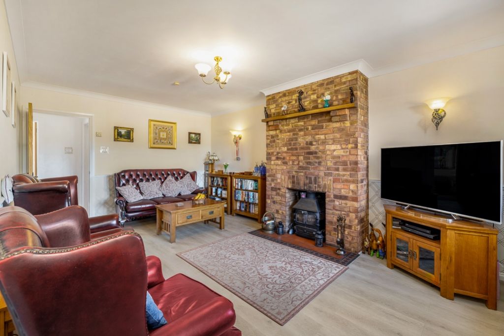 Property photo 2 of 23 16 Clough Road (Holbeach)-19