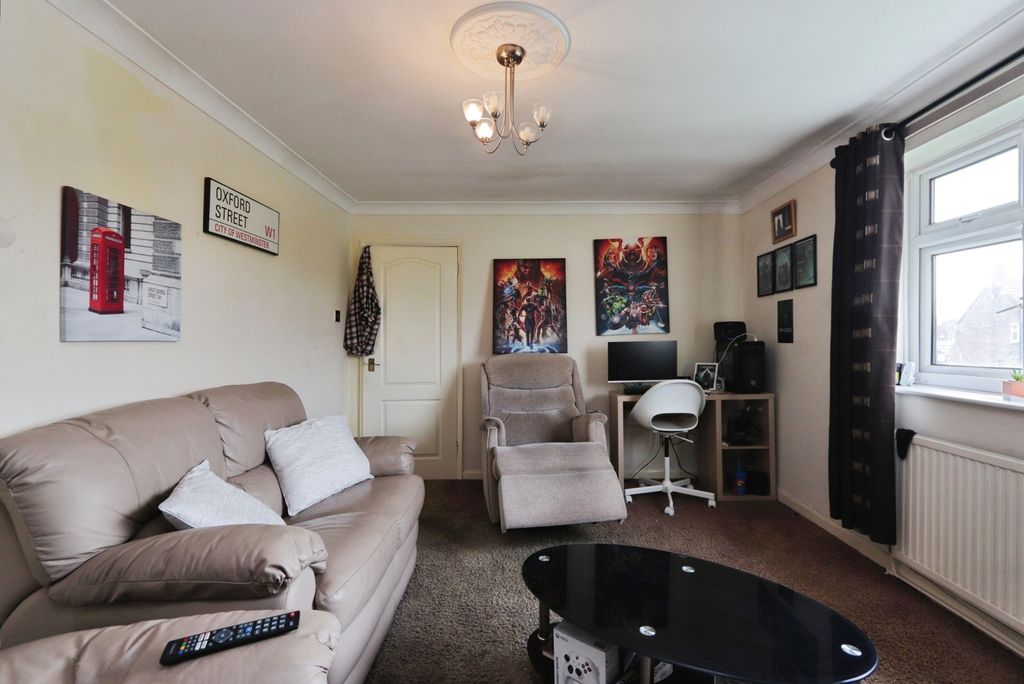 Property photo 2 of 34 Photo