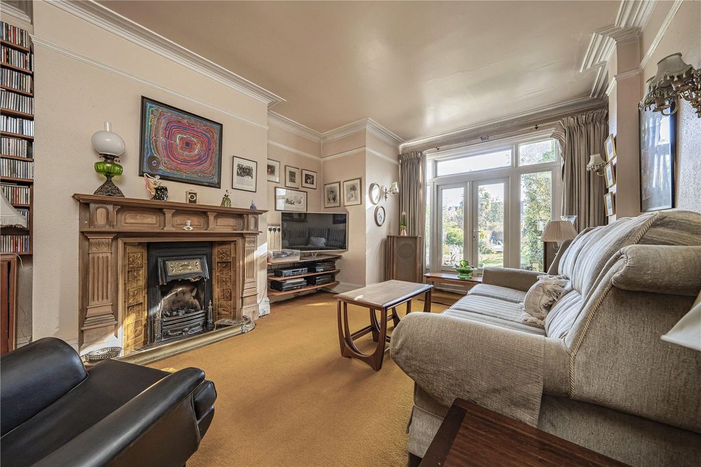 Property photo 2 of 18 Picture No. 2