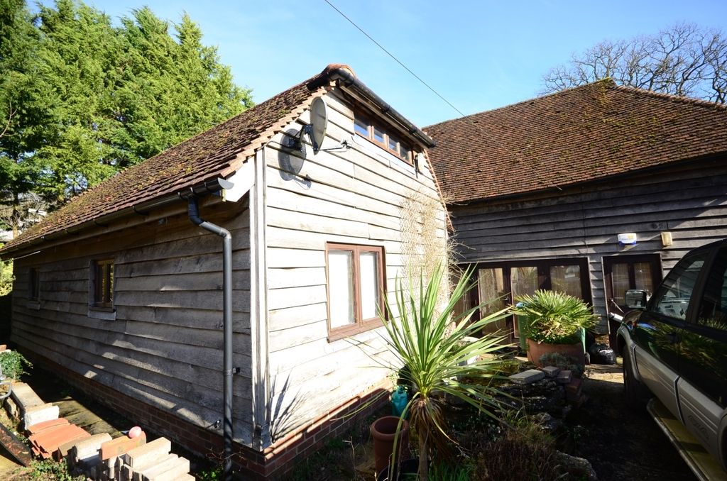 Property photo 1 of 6 Sussex Barn A