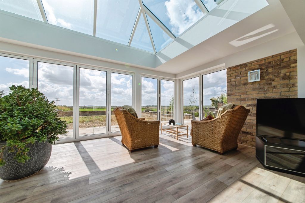 Property photo 3 of 33