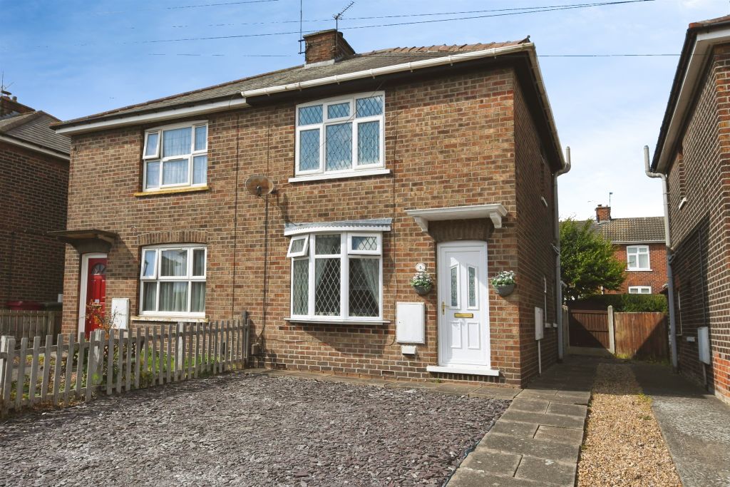 Property photo 1 of 11