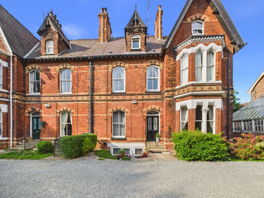 Property photo 1 of 33 5142652