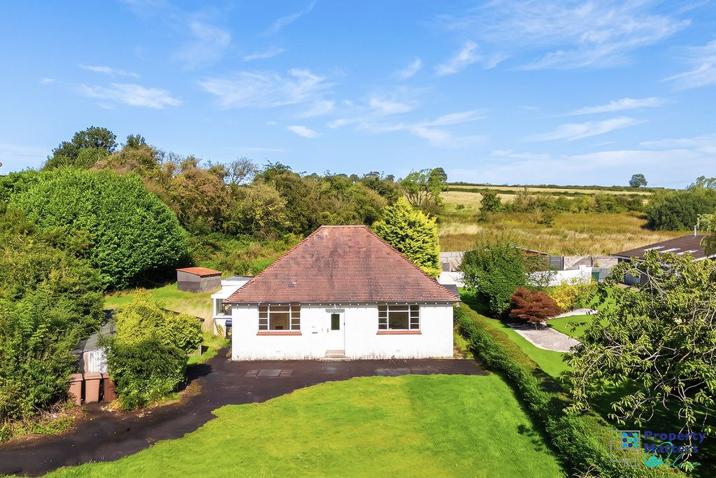 Property photo 1 of 20 2 Bedroom Detached Bungalow