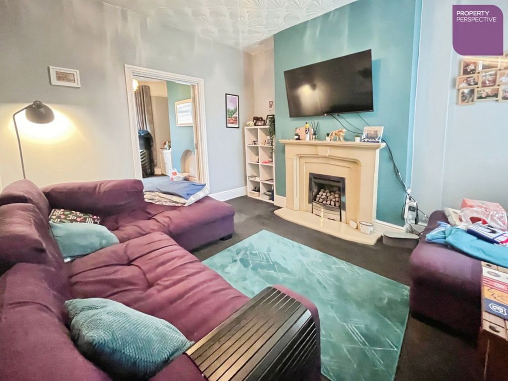 Property photo 2 of 10 Lounge