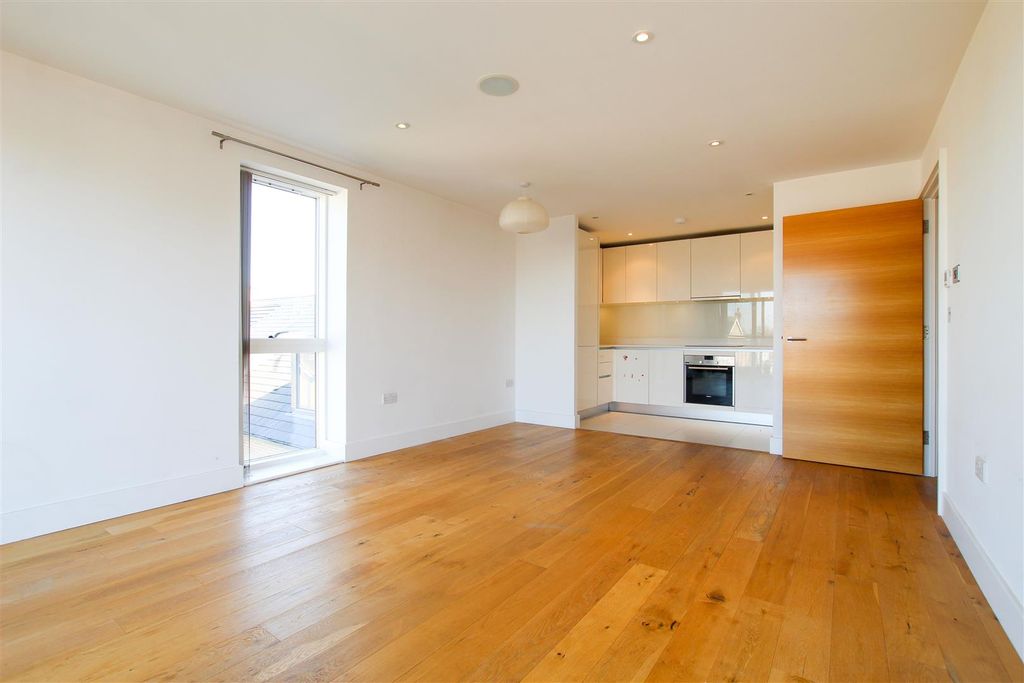 Property photo 2 of 15 Img_8451.Jpg