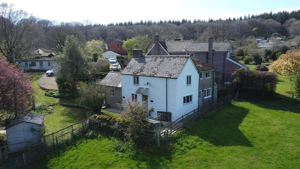 Property photo 1 of 37