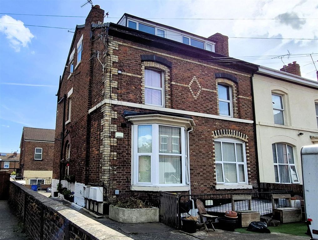 Property photo 1 of 11 000 Exterior B.Jpg