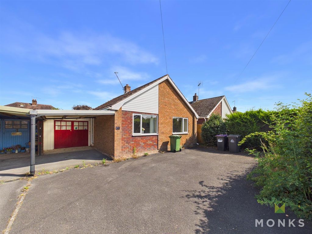 Property photo 1 of 12 Cam05160G0-Pr0098-Still011.Jpg