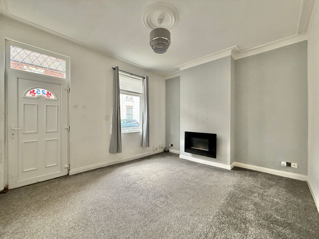 Property photo 2 of 12 Living Room