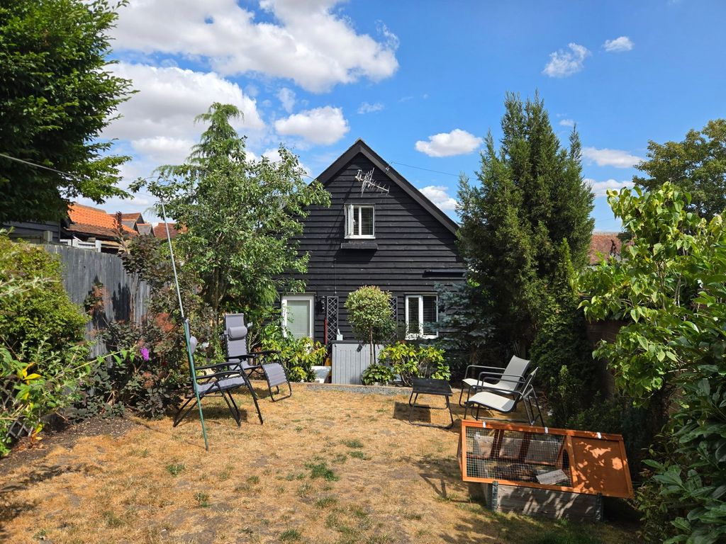 Property photo 1 of 28