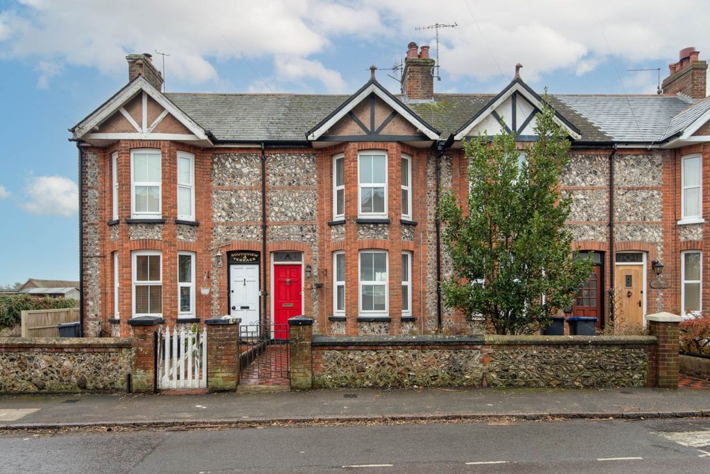 Property photo 2 of 44