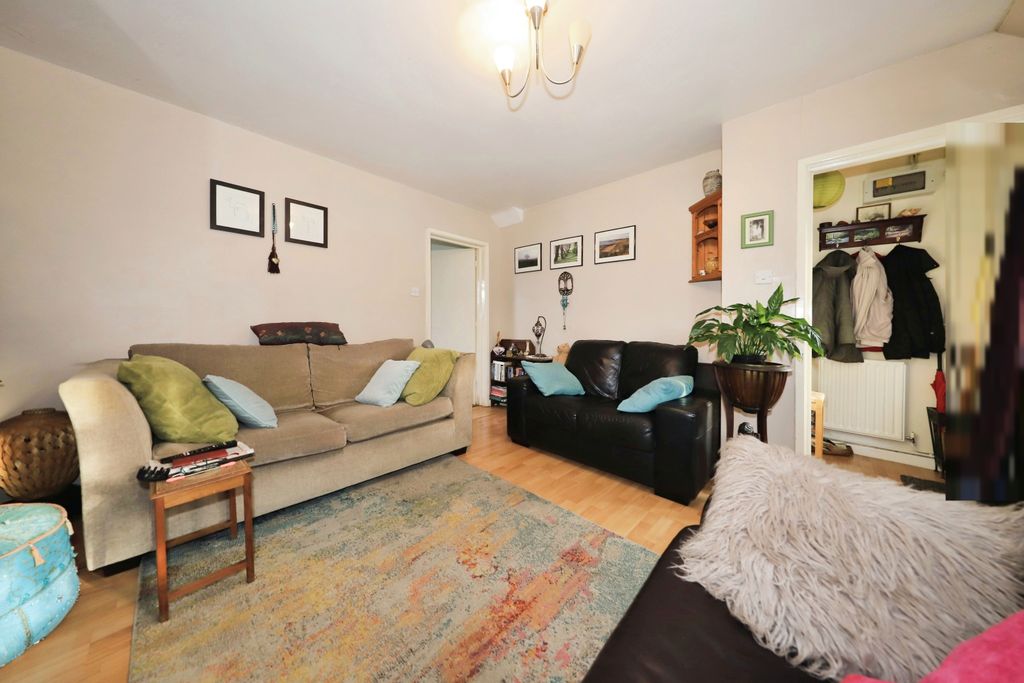 Property photo 3 of 17 Photography