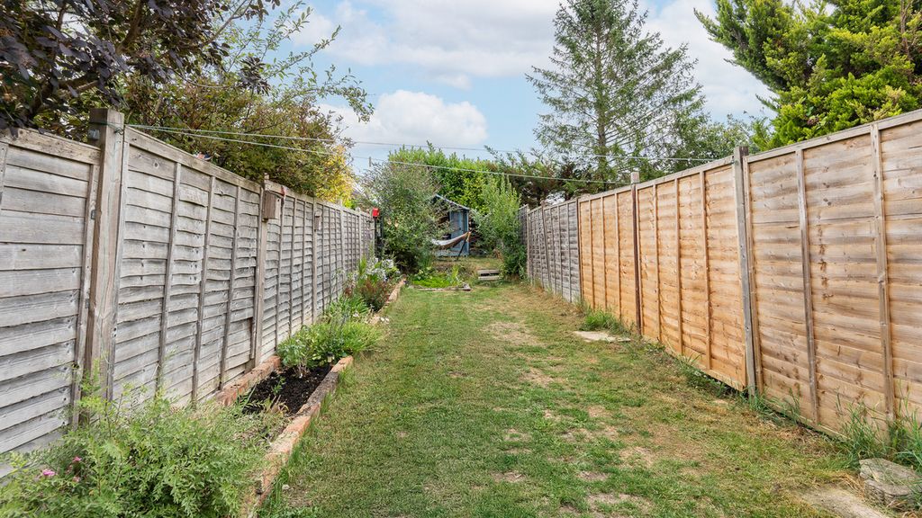 Property photo 2 of 11